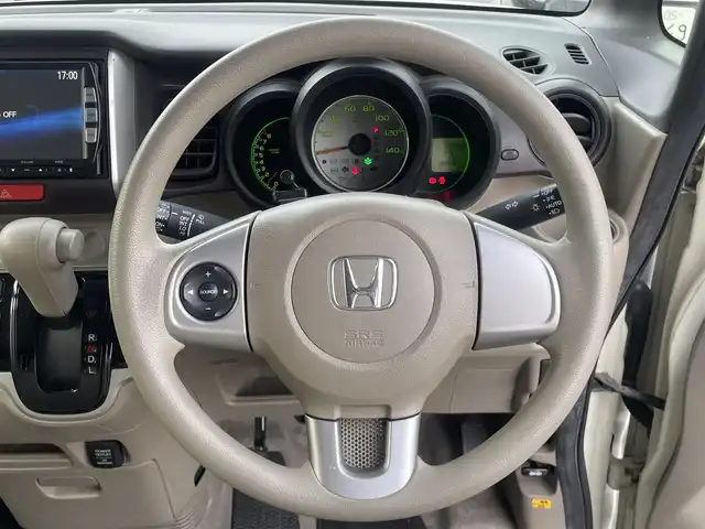 ホンダ Ｎ ＢＯＸ ＋ G Lパッケージ 大阪府 2013(平25)年 3.5万km プレミアムホワイトパール 福祉車両（スロープあり）/純正ナビ/-Bluetooth/フルセグTV/FM/AM/CD/DVD/前方ドライブレコーダー/片側パワースライドドア/ETC/オートライト/スマートキー/プッシュスタート/-スペアキー×１