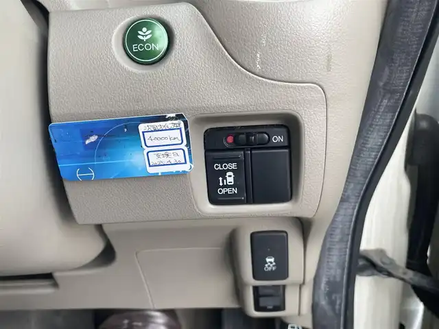 ホンダ Ｎ ＢＯＸ ＋ G Lパッケージ 大阪府 2013(平25)年 3.5万km プレミアムホワイトパール 福祉車両（スロープあり）/純正ナビ/-Bluetooth/フルセグTV/FM/AM/CD/DVD/前方ドライブレコーダー/片側パワースライドドア/ETC/オートライト/スマートキー/プッシュスタート/-スペアキー×１