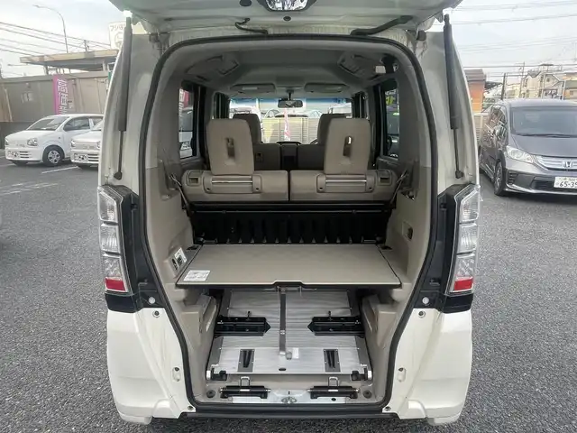 ホンダ Ｎ ＢＯＸ ＋ G Lパッケージ 大阪府 2013(平25)年 3.5万km プレミアムホワイトパール 福祉車両（スロープあり）/純正ナビ/-Bluetooth/フルセグTV/FM/AM/CD/DVD/前方ドライブレコーダー/片側パワースライドドア/ETC/オートライト/スマートキー/プッシュスタート/-スペアキー×１