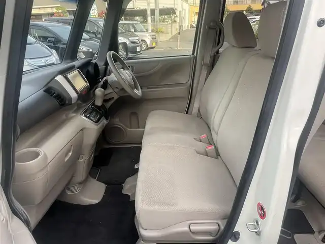 ホンダ Ｎ ＢＯＸ ＋ G Lパッケージ 大阪府 2013(平25)年 3.5万km プレミアムホワイトパール 福祉車両（スロープあり）/純正ナビ/-Bluetooth/フルセグTV/FM/AM/CD/DVD/前方ドライブレコーダー/片側パワースライドドア/ETC/オートライト/スマートキー/プッシュスタート/-スペアキー×１