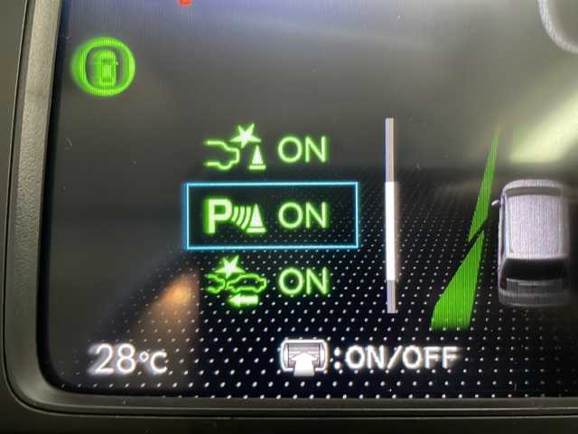 ホンダ フリード クロスター 愛知県 2025(令7)年 0.1万km未満 クリスタルブラックパール 登録済未使用車/純正ディスプレイオーディオ（ナビあり）/両側パワースライドドア/レーダークルーズコントロール/シートヒーター/フルセグ/Bluetooth/バックカメラ/コーナーセンサー/純正アルミホイール/ルーフレール/ブラインドスポットモニター/LEDヘッドライト/オートマチックハイビーム/ステアリングスイッチ/スマートキー/プッシュスタート