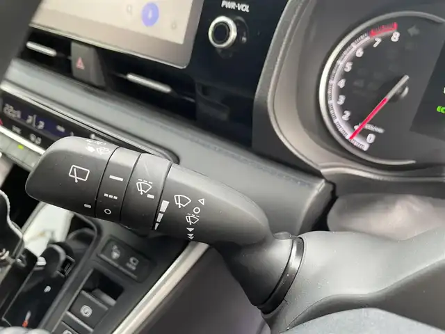 トヨタ ヴォクシー S－Z 三重県 2022(令4)年 0.6万km アティチュードブラックマイカ 登録時6063km/禁煙車/フルモデリスタエアロ/純正ホイールあり(溝6mm)/純正10.5インチナビ(AM/FM/CD/DVD/AppleCarPlay/AndroidAuto/フルセグ/HDMI/Bluetooth)/BSM/全方位カメラ/ハーフレザーシート/前席シートヒーター/ドラレコ/ETC2.0/アドバンストパーク/オートホールドブレーキ/レーダークルーズコントロール/デジタルインナーミラー/電動リアゲート/両側パワースライドドア/電動パーキング/プッシュスタート/スマートキー×2