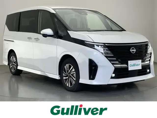 日産 セレナ e－パワー ハイウェイスター V 愛知県 2023(令5)年 4.4万km プリズムホワイト 純正１２．３型ディスプレイナビ　フルセグＴＶ　HDMI端子　カープレイ対応　ＨＤＭＩ　全方位カメラ　プロパイロット　デジタルインナーミラー　衝突軽減　追従クルコン　ハンドル支援　内蔵型前後ドラレコ　エマージェンシーブレーキ　ワイヤレス充電　ＥＴＣ２．０　LEDオートライト　禁煙車