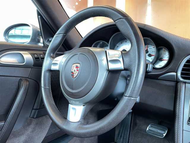 ポルシェ ９１１ カレラS 宮城県 2005(平17)年 7.5万km シールグレー スポーツクロノパッケージ/PASM/サンルーフ/ブラウンレザーインテリア/社外HDDナビ/バックカメラ/メモリ機能付きパワーシート/シートヒーター/キセノンヘッドライト/クルーズコントロール/純正19インチAW/レッドブレーキキャリパー/キーレスキー/ETC