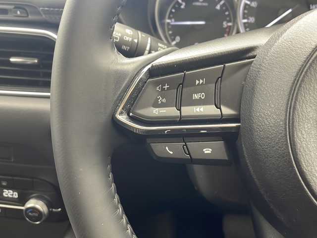 マツダ ＣＸ－５ XD 沖縄県 2020(令2)年 8.5万km ジェットブラックマイカ 純正SDナビ/(CD/DVD/SD/BT/フルセグTV)/バック/サイドカメラ/ETC/アダプティブクルーズコントロール/レーンキープアシスト/コーナーセンサー/アイドリングストップ/LEDヘッドライト/オートライト/純正17インチAW/プッシュスタート/スマートキー/保証書