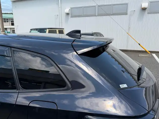 トヨタ カローラツーリング ハイブリッド ダブルバイビー 静岡県 2020(令2)年 8万km スパークリングブラックパールクリスタルシャイン ワンオーナー・保証書/車検令和9年6月29日まで/純正マルチメディア/　・ナビゲーション /USB/　・地デジ　/　・DVDプレイヤー/　・Bluetoothオーディオ/バックカメラ/ETC/ハーフレザーシート/前席シートヒーター/クルーズコントロール/ステアリングヒーター/スマートキー/プッシュスタート/電動パーキングブレーキ/純正LEDヘッドライト/LEDデイライト/純正ドアバイザー/純正フロアマット/オートハイビーム/ライトレベライザー/車両取説＋ナビ取説