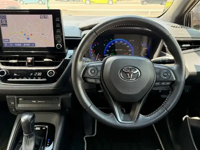 トヨタ カローラツーリング ハイブリッド ダブルバイビー 静岡県 2020(令2)年 8万km スパークリングブラックパールクリスタルシャイン ワンオーナー・保証書/車検令和9年6月29日まで/純正マルチメディア/　・ナビゲーション /USB/　・地デジ　/　・DVDプレイヤー/　・Bluetoothオーディオ/バックカメラ/ETC/ハーフレザーシート/前席シートヒーター/クルーズコントロール/ステアリングヒーター/スマートキー/プッシュスタート/電動パーキングブレーキ/純正LEDヘッドライト/LEDデイライト/純正ドアバイザー/純正フロアマット/オートハイビーム/ライトレベライザー/車両取説＋ナビ取説