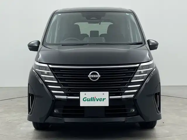 日産 セレナ e－パワー ハイウェイスター V 三重県 2023(令5)年 0.3万km ダイヤモンドブラック 禁煙車/日産9型コネクトナビ /AM/FM/BT/HDMI/フルセグTV/アラウンドビューモニター /エマージェンシーブレーキ/プロパイロット/純正フリップダウンモニター /両側パワースライドドア/ハンズフリーパワースライドドア/BSI/LKA/ハンドル支援/e-pedal/純正前後ドライブレコーダー/インテリジェントルームミラー/ステアリングスイッチ /純正アルミホイール/オートライト/アダプティブLEDヘッドライトシステム/インテリジェントキー/電子パーキングブレーキ/オートホールド