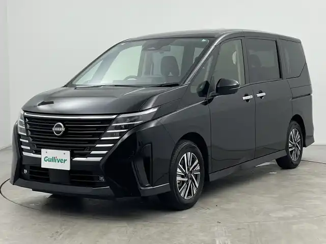 日産 セレナ e－パワー ハイウェイスター V 三重県 2023(令5)年 0.3万km ダイヤモンドブラック 禁煙車/日産9型コネクトナビ /AM/FM/BT/HDMI/フルセグTV/アラウンドビューモニター /エマージェンシーブレーキ/プロパイロット/純正フリップダウンモニター /両側パワースライドドア/ハンズフリーパワースライドドア/BSI/LKA/ハンドル支援/e-pedal/純正前後ドライブレコーダー/インテリジェントルームミラー/ステアリングスイッチ /純正アルミホイール/オートライト/アダプティブLEDヘッドライトシステム/インテリジェントキー/電子パーキングブレーキ/オートホールド