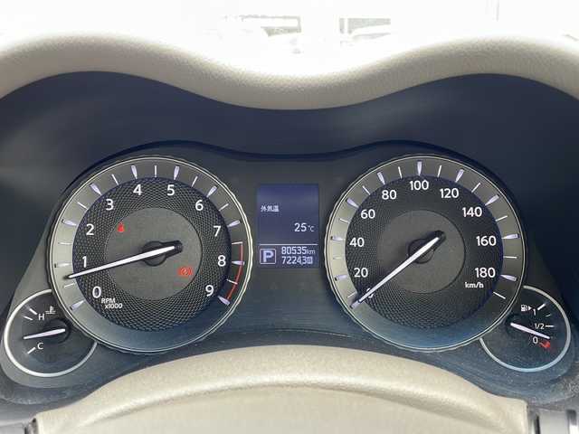 日産 フーガ 370GT FOUR 新潟県 2015(平27)年 8.1万km クリスタルホワイトパール 4WD/純正メモリナビ/（CD/DVD/ラジオ）/ワンセグTV/スマートキー/スペアキー/レザーシート/シートヒーター/シートメモリー/前席パワーシート/クルーズコントロール/MTモード付AT/前後コーナーセンサー/サンバイザー/助手席オットマン/ステアリングスイッチ/ドライブレコーダー/ETC/純正AW夏タイヤ/AW冬タイヤ積込/レーンキープアシスト/横滑り防止装置/オートライト/プッシュスタート/純正フロアマット