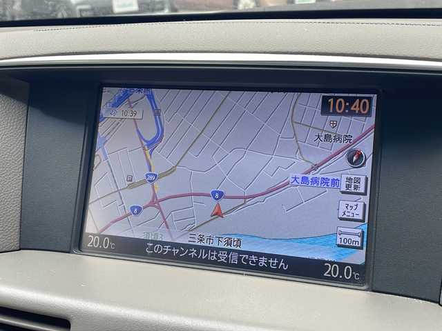日産 フーガ 370GT FOUR 新潟県 2015(平27)年 8.1万km クリスタルホワイトパール 4WD/純正メモリナビ/（CD/DVD/ラジオ）/ワンセグTV/スマートキー/スペアキー/レザーシート/シートヒーター/シートメモリー/前席パワーシート/クルーズコントロール/MTモード付AT/前後コーナーセンサー/サンバイザー/助手席オットマン/ステアリングスイッチ/ドライブレコーダー/ETC/純正AW夏タイヤ/AW冬タイヤ積込/レーンキープアシスト/横滑り防止装置/オートライト/プッシュスタート/純正フロアマット