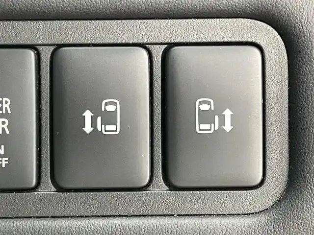 三菱 デリカＤ：５ P 岡山県 2019(令1)年 5.5万km ダイヤモンドブラックマイカ 純正10.1インチナビ /（CD/DVD/BT/フルセグ）/衝突軽減ブレーキ /両側電動スライド /全方位カメラ/レーダークルーズコントロール /ビルトインETC/シートヒーター/LEDヘッドライト /ドライブレコーダー/電動リアゲート/オートハイビーム/プッシュスタート/USB接続/スマートキー/パドルシフト/純正フロアマット/純正アルミホイール