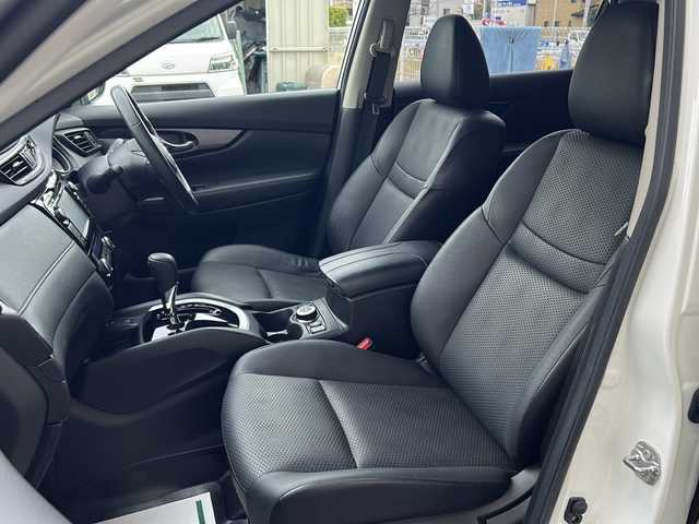 日産 エクストレイル 20Xi 神奈川県 2019(平31)年 5.8万km ブリリアントホワイトパール 4WD/ワンオーナー/純正ナビ(CD/DVD/SD/AUX/USB/BT/フルセグTV)/全方位カメラ/プロパイロット/エマージェンシーブレーキ/車線逸脱警告/クリアランスソナー/レーダークルーズコントロール/カプロンシート/全席シートヒーター/ミラーヒーター/ETC/前方ドライブレコーダー/パワーバックドア/ルーフレール/デジタルインナーミラー/ISOFIX/社外AW付冬タイヤ積込/スペアキー×1/保証書/取扱説明書