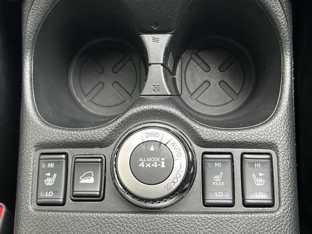 日産 エクストレイル 20Xi 神奈川県 2019(平31)年 5.8万km ブリリアントホワイトパール 4WD/ワンオーナー/純正ナビ(CD/DVD/SD/AUX/USB/BT/フルセグTV)/全方位カメラ/プロパイロット/エマージェンシーブレーキ/車線逸脱警告/クリアランスソナー/レーダークルーズコントロール/カプロンシート/全席シートヒーター/ミラーヒーター/ETC/前方ドライブレコーダー/パワーバックドア/ルーフレール/デジタルインナーミラー/ISOFIX/社外AW付冬タイヤ積込/スペアキー×1/保証書/取扱説明書