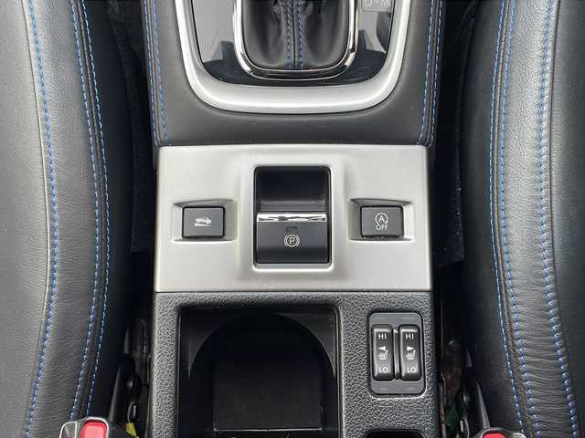 スバル レヴォーグ 1．6GT－S アイサイト 青森県 2014(平26)年 7.1万km クリスタルホワイトP ・衝突軽減ブレーキ/・レーダークルーズコントロール/・レーンキープアシスト/・社外ナビ/・バックカメラ/・Bluetooth/・フルセグTV/・ドライブレコーダー/・エンジンスターター/・パドルシフト/・シートヒーター/・純正18AW/・純正フォグ/・LEDヘッドライト/・ETC