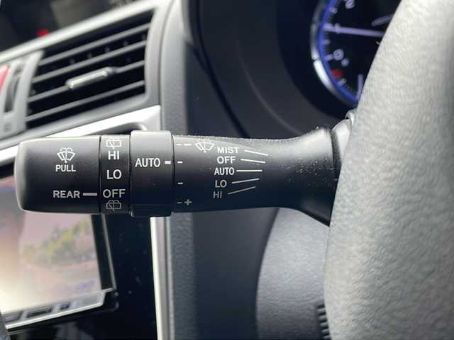 スバル レヴォーグ 1．6GT－S アイサイト 青森県 2014(平26)年 7.1万km クリスタルホワイトP ・衝突軽減ブレーキ/・レーダークルーズコントロール/・レーンキープアシスト/・社外ナビ/・バックカメラ/・Bluetooth/・フルセグTV/・ドライブレコーダー/・エンジンスターター/・パドルシフト/・シートヒーター/・純正18AW/・純正フォグ/・LEDヘッドライト/・ETC