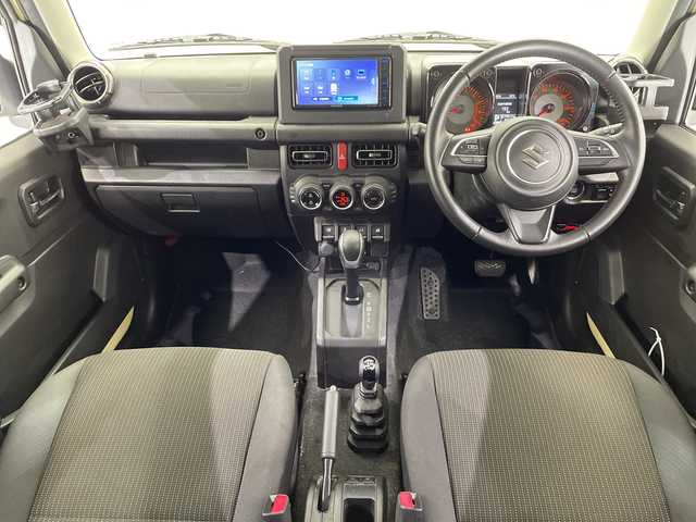 スズキ ジムニー XC 栃木県 2020(令2)年 9万km シフォンアイボリーメタリックブラック2トーンルーフ ターボ/４WD/メモリーナビ/（CD/ワンセグTV）/バックカメラ/ETC/前方ドライブレコーダー/シートヒーター/LEDヘッドライト/オートライト/スマートキー/プッシュスタート/純正アルミホイール/純正フロアマット