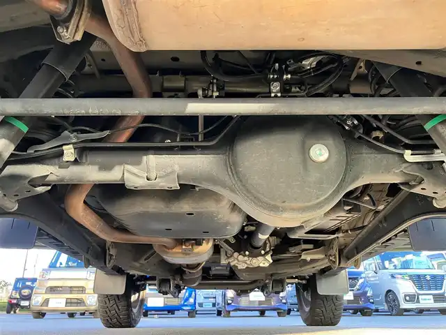 スズキ ジムニー シエラ JC 静岡県 2022(令4)年 6.7万km ジャングルグリーン 純正ディスプレイオーデイオ(CD/DVD/BT)/ドライブレコーダー360°/ETC/4WD/D席N席シートヒーター/エンジンスタートボタン/パワーステアリング/パワーウィンドウ/アイドリングストップ/スマートキー/オートエアコン/クルーズコントロール/USB入力端子/純正フロアマット/布シート/背面タイヤ/社外16インチアルミホイール/純正アルミホイール(サマータイヤ)車載/ABS/横滑り防止装置/レーンキープアシスト/盗難防止装置/オートライト/オートマチックハイビーム/ダウンヒルアシストコントロール/LEDヘッドライト/W+サイドエアバッグ/衝突軽減システム