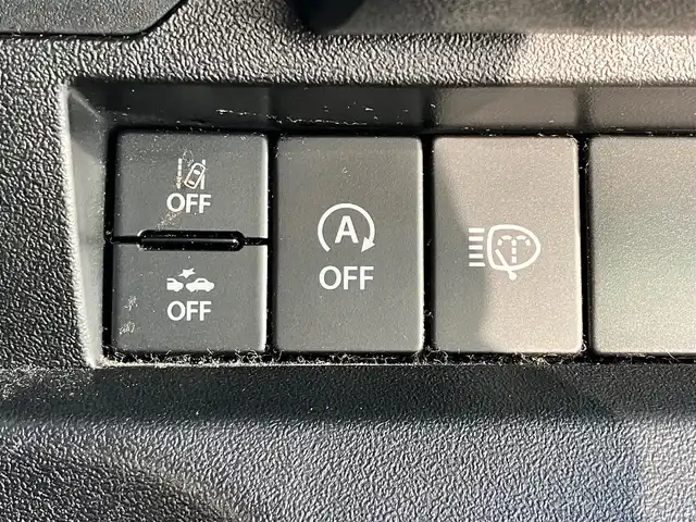 スズキ ジムニー シエラ JC 静岡県 2022(令4)年 6.7万km ジャングルグリーン 純正ディスプレイオーデイオ(CD/DVD/BT)/ドライブレコーダー360°/ETC/4WD/D席N席シートヒーター/エンジンスタートボタン/パワーステアリング/パワーウィンドウ/アイドリングストップ/スマートキー/オートエアコン/クルーズコントロール/USB入力端子/純正フロアマット/布シート/背面タイヤ/社外16インチアルミホイール/純正アルミホイール(サマータイヤ)車載/ABS/横滑り防止装置/レーンキープアシスト/盗難防止装置/オートライト/オートマチックハイビーム/ダウンヒルアシストコントロール/LEDヘッドライト/W+サイドエアバッグ/衝突軽減システム