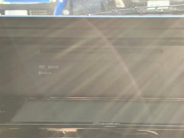 スズキ ジムニー シエラ JC 静岡県 2022(令4)年 6.7万km ジャングルグリーン 純正ディスプレイオーデイオ(CD/DVD/BT)/ドライブレコーダー360°/ETC/4WD/D席N席シートヒーター/エンジンスタートボタン/パワーステアリング/パワーウィンドウ/アイドリングストップ/スマートキー/オートエアコン/クルーズコントロール/USB入力端子/純正フロアマット/布シート/背面タイヤ/社外16インチアルミホイール/純正アルミホイール(サマータイヤ)車載/ABS/横滑り防止装置/レーンキープアシスト/盗難防止装置/オートライト/オートマチックハイビーム/ダウンヒルアシストコントロール/LEDヘッドライト/W+サイドエアバッグ/衝突軽減システム