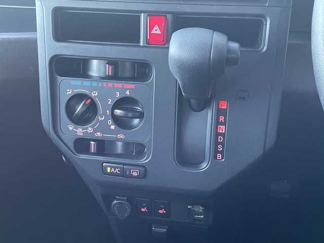 トヨタ ルーミー X 神奈川県 2025(令7)年 0.2万km ブラックマイカメタリック ワンオーナー/純正ディスプレイオーディオ(BT/USB/HDMI)/フルセグTV（キャンセラー付き)/バックカメラ/トヨタセーフティセンス/オートハイビーム/横滑り防止装置/パーキングセンサー/前席シートヒーター/左側パワースライドドア/右イージークローザードア/LEDヘッドライト/フォグランプ/アイドリングストップ/ビルトインETC2.0/純正ドアバイザー/社外フロアマット/保証書/取扱説明書