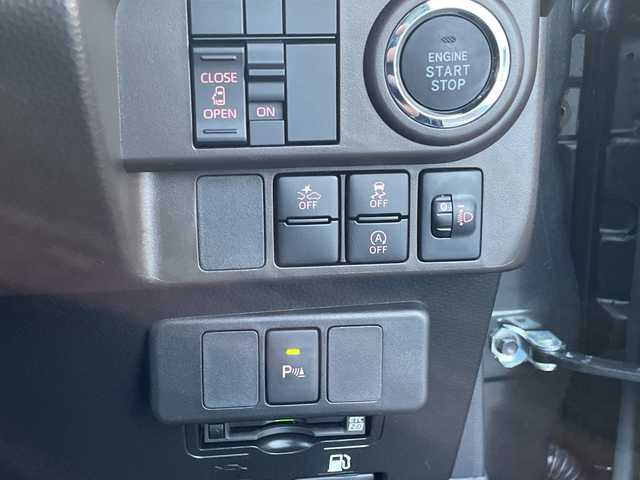 トヨタ ルーミー X 神奈川県 2025(令7)年 0.2万km ブラックマイカメタリック ワンオーナー/純正ディスプレイオーディオ(BT/USB/HDMI)/フルセグTV（キャンセラー付き)/バックカメラ/トヨタセーフティセンス/オートハイビーム/横滑り防止装置/パーキングセンサー/前席シートヒーター/左側パワースライドドア/右イージークローザードア/LEDヘッドライト/フォグランプ/アイドリングストップ/ビルトインETC2.0/純正ドアバイザー/社外フロアマット/保証書/取扱説明書