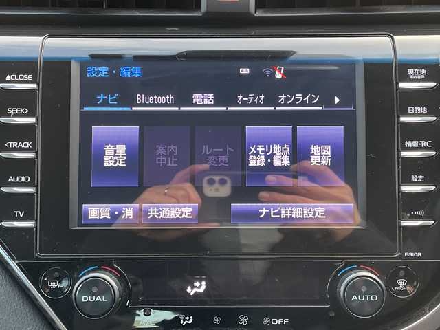 トヨタ カムリ G レザーパッケージ 長野県 2017(平29)年 11.8万km エモーショナルレッド 禁煙車/純正8インチナビ（CD/DVD/BD/フルセグTV/Bluetooth）/セーフティセンス/・プリクラッシュセーフティ/・レーントレーシングアシスト/・レーダークルーズコントロール/・オートマチックハイビーム/・ロードサインアシスト/・先行車発進告知機能/・ブラインドスポットモニター/・パーキングサポートブレーキ/バックカメラ/ビルトインETC/前席シートヒーター/前席パワーシート/ドライブレコーダー/ヘッドアップディスプレイ/革巻きステアリング/ステアリングスイッチ/電動パーキングブレーキ/ブレーキホールド/LEDヘッドライト/フォグランプ/オートライト/スマートキー/Pスタート/電動格納ミラー/純正18インチAW/純正フロアマット