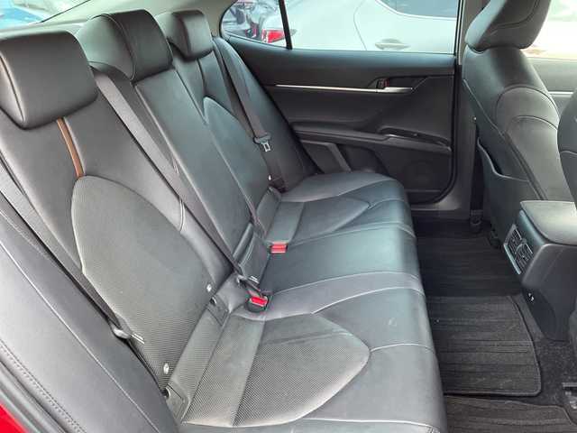 トヨタ カムリ G レザーパッケージ 長野県 2017(平29)年 11.8万km エモーショナルレッド 禁煙車/純正8インチナビ（CD/DVD/BD/フルセグTV/Bluetooth）/セーフティセンス/・プリクラッシュセーフティ/・レーントレーシングアシスト/・レーダークルーズコントロール/・オートマチックハイビーム/・ロードサインアシスト/・先行車発進告知機能/・ブラインドスポットモニター/・パーキングサポートブレーキ/バックカメラ/ビルトインETC/前席シートヒーター/前席パワーシート/ドライブレコーダー/ヘッドアップディスプレイ/革巻きステアリング/ステアリングスイッチ/電動パーキングブレーキ/ブレーキホールド/LEDヘッドライト/フォグランプ/オートライト/スマートキー/Pスタート/電動格納ミラー/純正18インチAW/純正フロアマット