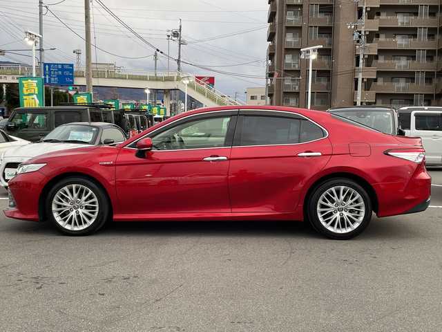 トヨタ カムリ G レザーパッケージ 長野県 2017(平29)年 11.8万km エモーショナルレッド 禁煙車/純正8インチナビ（CD/DVD/BD/フルセグTV/Bluetooth）/セーフティセンス/・プリクラッシュセーフティ/・レーントレーシングアシスト/・レーダークルーズコントロール/・オートマチックハイビーム/・ロードサインアシスト/・先行車発進告知機能/・ブラインドスポットモニター/・パーキングサポートブレーキ/バックカメラ/ビルトインETC/前席シートヒーター/前席パワーシート/ドライブレコーダー/ヘッドアップディスプレイ/革巻きステアリング/ステアリングスイッチ/電動パーキングブレーキ/ブレーキホールド/LEDヘッドライト/フォグランプ/オートライト/スマートキー/Pスタート/電動格納ミラー/純正18インチAW/純正フロアマット