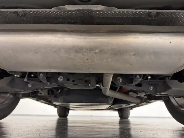 トヨタ ハリアー ハイブリッド G 三重県 2021(令3)年 3.5万km ホワイトパールクリスタルシャイン ハイブリッド/FF/MTモード付フロアCVT/純正 8インチ ディスプレイオーディオ/（AM/FM/Bluetooth/USB/iPod/CarPlay/AndroidAuto/Miracast/AUX）/バックガイドモニター/モデリスタエアロ（F/S/R下）/ドライブレコーダー 前後（デジタルミラー内蔵＋後付け）/ETC2.0/Toyota Safety Sense/●プリクラッシュセーフティ/●レーントレーシングアシスト/●レーダークルコン/●アダプティブハイビームシステム/●ロードサインアシスト/・先行車発進告知機能/・パーキングサポートブレーキ（前後静止物）/など/装備/・【OP】デジタルインナーミラー（前後録画機能付）/・パワーバックドア/・ハーフレザーシート/・パワーシート（D8way（2wayランバーサポート付））/・電動チルト・テレスコピックステアリング/・左右独立オートエアコン（ダイヤル型）/・オートワイパー/・電子パーキングブレーキ＆ブレーキホールド/・プッシュスタート/・純正18inAW/・保/・スマートキーx2/など