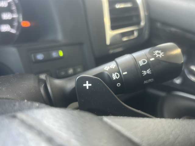 トヨタ クラウン アスリート G-T 秋田県 2015(平27)年 8.4万km ホワイトパールクリスタルシャイン 純正ナビ/・フルセグ/・CD/・DVD/・SD/・BT/・ラジオ/オートハイビーム/オートライト/オールオートウィンドウ/クルコン/サンルーフ/ステアリングスイッチ/電動格納ミラー/ビルトインETC/リアサンシェード/純正マット/前席シートヒーター、ベンチレーション/前席パワーシート/クリアランスソナー/セカンドシートサンシェード/純正フロアマット/社外AW組スタッドレス積載