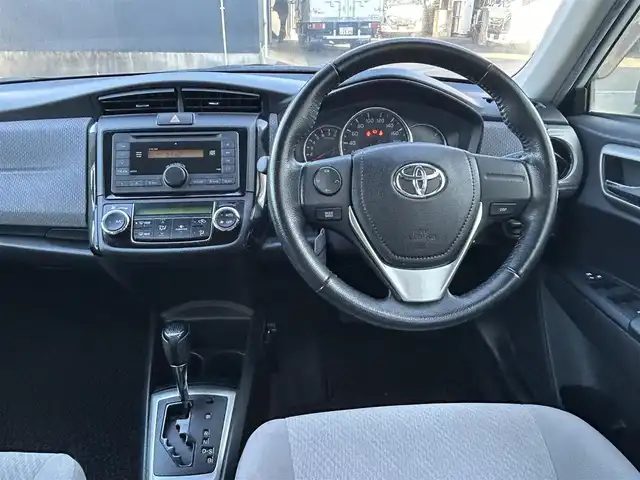 トヨタ カローラ アクシオ 1．5G 長崎県 2012(平24)年 4.2万km ホワイトパールクリスタルシャイン ワンオーナー/純正CD/ETC/横滑り防止/電動格納ミラー/ヘッドライトレベライザー/リモコンキー