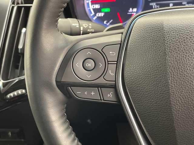 トヨタ クラウン ハイブリッド RS アドバンス 千葉県 2019(令1)年 1万km ホワイトパールクリスタルシャイン 純正SDナビ【AM/FM/BT/TV/CD/DVD】/ブラインドスポットモニター/パワーシート【運転席側+助手席側】/シートメモリー/電動格納ミラー/横滑り防止装置/レーンキープアシスト/衝突被害軽減システム/クルーズコントロール追従機能有/ビルトインETC2.0 /バックカメラ/革ステアリング/オートワイパー/オートライト/オートマチックハイビーム/ブレーキホールド/スペアキー