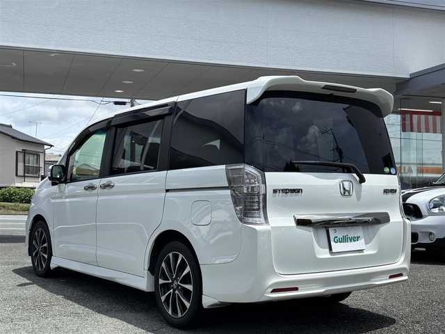 ホンダ ステップワゴン スパーダ Z クールスピリット 熊本県 2015(平27)年 12.6万km ホワイトオーキッドパール 純正メモリナビ(VXA-155VFNi)/【フルセグTV/SD/CD/DVD/Bluetooth】/バックカメラ/両側パワースライドドア/クルーズコントロール/ハーフレザーシート/パドルシフト/オートLEDライト/純正17インチアルミホイール/ビルトインETC/ドライブレコーダー(ZDR-015)/アイドリングストップ/横滑り防止装置/盗難防止装置/純正フロアマット/スマートキー/三列シート/ウォークスルー/取扱説明書