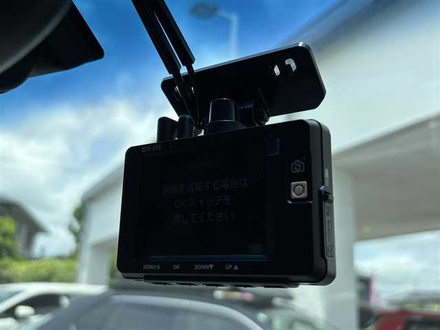 ホンダ ステップワゴン スパーダ Z クールスピリット 熊本県 2015(平27)年 12.6万km ホワイトオーキッドパール 純正メモリナビ(VXA-155VFNi)/【フルセグTV/SD/CD/DVD/Bluetooth】/バックカメラ/両側パワースライドドア/クルーズコントロール/ハーフレザーシート/パドルシフト/オートLEDライト/純正17インチアルミホイール/ビルトインETC/ドライブレコーダー(ZDR-015)/アイドリングストップ/横滑り防止装置/盗難防止装置/純正フロアマット/スマートキー/三列シート/ウォークスルー/取扱説明書