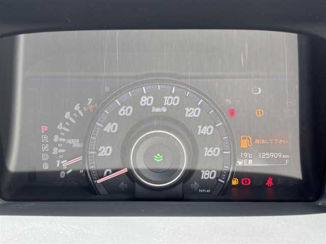ホンダ ステップワゴン スパーダ Z クールスピリット 熊本県 2015(平27)年 12.6万km ホワイトオーキッドパール 純正メモリナビ(VXA-155VFNi)/【フルセグTV/SD/CD/DVD/Bluetooth】/バックカメラ/両側パワースライドドア/クルーズコントロール/ハーフレザーシート/パドルシフト/オートLEDライト/純正17インチアルミホイール/ビルトインETC/ドライブレコーダー(ZDR-015)/アイドリングストップ/横滑り防止装置/盗難防止装置/純正フロアマット/スマートキー/三列シート/ウォークスルー/取扱説明書