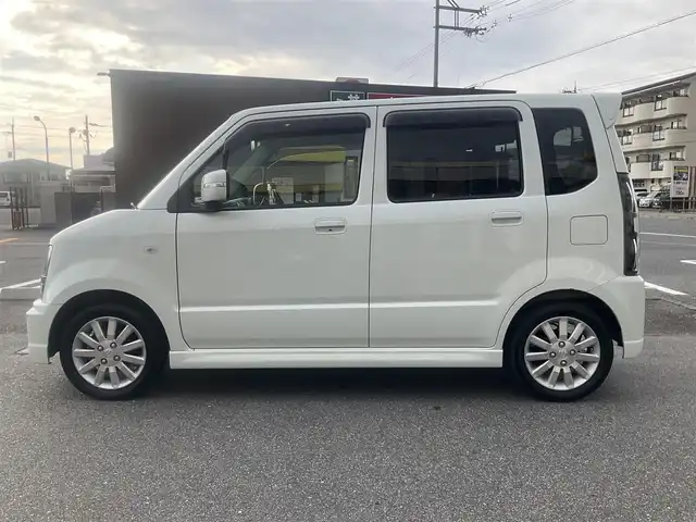 スズキ ワゴンＲ RR－S LTD 滋賀県 2008(平20)年 5.1万km パールホワイト ・ターボ車/・HIDヘッドライト/・フォグランプ/・純正オーディオ/CD/MD再生/・ETC/・純正14 インチアルミホイール/・純正フロアマット/・ドアバイザー/・ウィンカーミラー/・スペアタイヤ/・取扱説明書