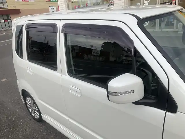 スズキ ワゴンＲ RR－S LTD 滋賀県 2008(平20)年 5.1万km パールホワイト ・ターボ車/・HIDヘッドライト/・フォグランプ/・純正オーディオ/CD/MD再生/・ETC/・純正14 インチアルミホイール/・純正フロアマット/・ドアバイザー/・ウィンカーミラー/・スペアタイヤ/・取扱説明書