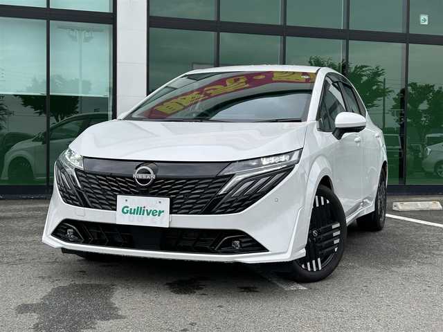 日産 オーラ G レザーエディション 和歌山県 2024(令6)年 0.4万km ピュアホワイトパール 純正ナビ/フルセグTV/アラウンドビューモニター/デジタルインナーミラー/（BT/USB/MSV)/エマージェンシーブレーキ/レーンキープ/ブラインドスポットモニター/横滑り防止装置/ドライブレコーダー/ETC/純正フロアマット/純正アルミホイール/LEDヘッドライト/フォグランプ/オートライト/オートマチックハイビーム