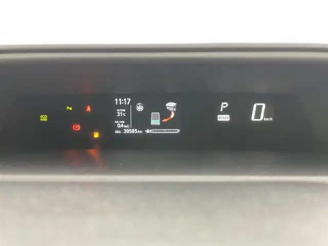 トヨタ アクア S スタイルブラック 岡山県 2021(令3)年 4万km ホワイトパールクリスタルシャイン パノラミックビューモニター/純正ナビ/【Bluetooth/TV】/衝突軽減ブレーキシステム/ビルトインＥＴＣ/ＬＥＤヘッドライト＆LEDフォグランプ/オートハイビーム　/オートライト/純正ドライブレコーダー（前後）/アイドリングストップ/プッシュスタート/踏み間違い防止/ISOFIX/ステアリングスイッチ/チルトステアリング/シートリフター/ウインカーミラー/ドアバイザー/スマートキー×2/取扱説明書/新車保証書/ナビ取扱説明書