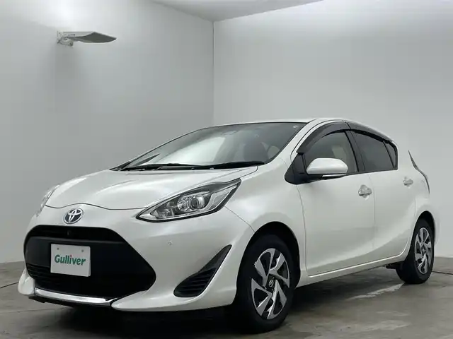 トヨタ アクア S スタイルブラック 岡山県 2021(令3)年 4万km ホワイトパールクリスタルシャイン パノラミックビューモニター/純正ナビ/【Bluetooth/TV】/衝突軽減ブレーキシステム/ビルトインＥＴＣ/ＬＥＤヘッドライト＆LEDフォグランプ/オートハイビーム　/オートライト/純正ドライブレコーダー（前後）/アイドリングストップ/プッシュスタート/踏み間違い防止/ISOFIX/ステアリングスイッチ/チルトステアリング/シートリフター/ウインカーミラー/ドアバイザー/スマートキー×2/取扱説明書/新車保証書/ナビ取扱説明書