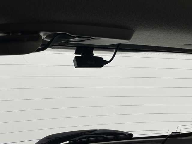 トヨタ アクア S スタイルブラック 埼玉県 2021(令3)年 4万km ホワイトパールクリスタルシャイン 純正ナビ/（BT/TV/CD/DVD/AM/FM)/全方位カメラ/前後ドライブレコーダー/ビルトインＥＴＣ/フルセグテレビ/Bluetooth/衝突軽減ブレーキシステム/レーンキープアシスト/横滑り防止装置/踏み間違い防止/コーナーセンサー/ＬＥＤヘッドライト/オートライト/オートハイビーム　/純正ドライブレコーダー/コーナーセンサー/ウインカーミラー/取扱説明書/新車保証書/ナビ取扱説明書