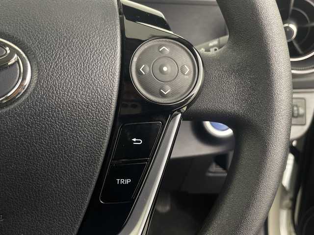 トヨタ アクア S スタイルブラック 埼玉県 2021(令3)年 4万km ホワイトパールクリスタルシャイン 純正ナビ/（BT/TV/CD/DVD/AM/FM)/全方位カメラ/前後ドライブレコーダー/ビルトインＥＴＣ/フルセグテレビ/Bluetooth/衝突軽減ブレーキシステム/レーンキープアシスト/横滑り防止装置/踏み間違い防止/コーナーセンサー/ＬＥＤヘッドライト/オートライト/オートハイビーム　/純正ドライブレコーダー/コーナーセンサー/ウインカーミラー/取扱説明書/新車保証書/ナビ取扱説明書