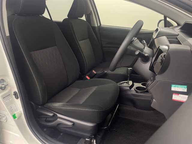 トヨタ アクア S スタイルブラック 埼玉県 2021(令3)年 4万km ホワイトパールクリスタルシャイン 純正ナビ/（BT/TV/CD/DVD/AM/FM)/全方位カメラ/前後ドライブレコーダー/ビルトインＥＴＣ/フルセグテレビ/Bluetooth/衝突軽減ブレーキシステム/レーンキープアシスト/横滑り防止装置/踏み間違い防止/コーナーセンサー/ＬＥＤヘッドライト/オートライト/オートハイビーム　/純正ドライブレコーダー/コーナーセンサー/ウインカーミラー/取扱説明書/新車保証書/ナビ取扱説明書