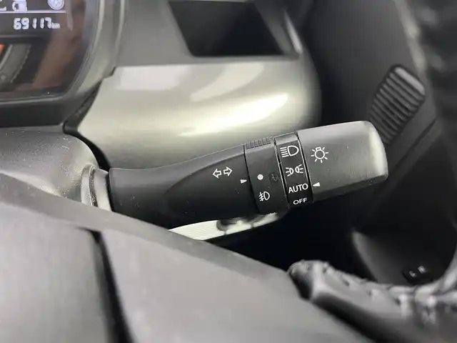 スズキ スペーシア ギア HYBRID XZ 愛知県 2020(令2)年 7万km ブリスクブルーメタリック/ガンメタリック2トーンルーフ 社外ナビ（フルセグ、CD、DVD、Bluetooth）/Bカメラ/ドラレコ前方/両側パワスラドア/衝突軽減ブレーキ/レーンキープアシスト/コーナーセンサー（後ろ）/LEDヘッドライト/フォグライト/スマートキー/シートヒーター（D+N)/純正フロアマット/オートハイビーム/オートライト/横滑り防止装置/三点エアバック