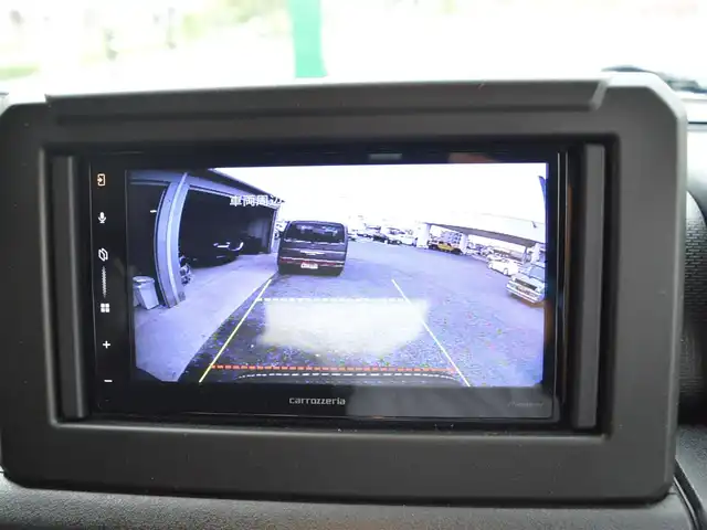 スズキ ジムニー XC 栃木県 2024(令6)年 0.9万km ミディアムグレーメタリック 4WD/スズキセーフティサポート/(レーザーレーダーと単眼カメラ/ディアルセンサーブレーキサポート/誤発進抑制機能/車線逸脱警報/ふらつき警報/先行車発進お知らせ機能/標識認識機能/リヤパーキングセンサー)/純正ナビ/(BT/AM/FM)/クルーズコントロール/前席シートヒーター/ETC/LEDヘッドライト/フォグランプ/オートライト/ステアスイッチ/プッシュスタート/スマートスペアキー×1/新車保証書/取扱説明書