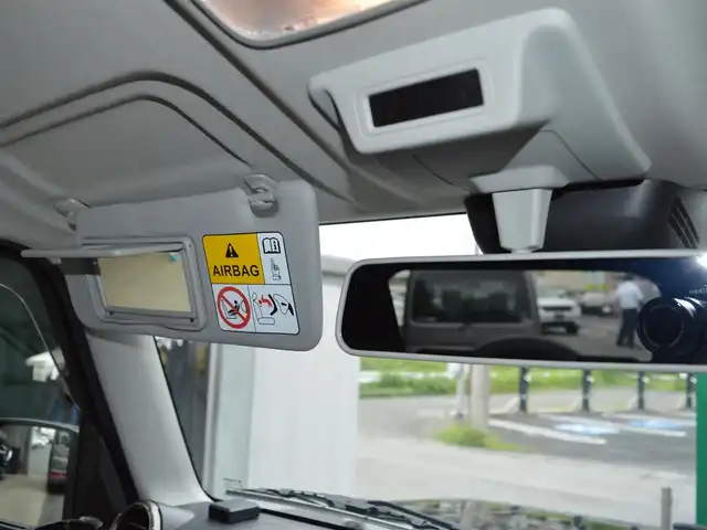 スズキ ジムニー XC 栃木県 2024(令6)年 0.9万km ミディアムグレーメタリック 4WD/スズキセーフティサポート/(レーザーレーダーと単眼カメラ/ディアルセンサーブレーキサポート/誤発進抑制機能/車線逸脱警報/ふらつき警報/先行車発進お知らせ機能/標識認識機能/リヤパーキングセンサー)/純正ナビ/(BT/AM/FM)/クルーズコントロール/前席シートヒーター/ETC/LEDヘッドライト/フォグランプ/オートライト/ステアスイッチ/プッシュスタート/スマートスペアキー×1/新車保証書/取扱説明書