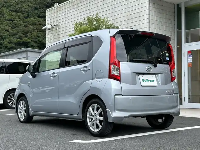 ダイハツ ムーヴ X SAⅢ 愛媛県 2017(平29)年 0.7万km ブライトシルバーメタリック 純正ディスプレイオーディオ(DUK-W870)/・Bluetooth/・CD/DVD/USB/バックカメラ/ETC/ドライブレコーダー/スマートアシストIII/・衝突被害軽減ブレーキ/・オートハイビーム/・アイドリングストップ/オートライト/シートヒーター(D席)　/プッシュスタート/純正14インチAW/純正フロアマット/保証書/取扱説明書/スペアキー
