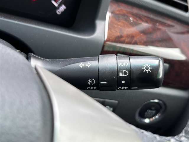 トヨタ ヴェルファイア 2．4Z 福岡県 2012(平24)年 5.7万km ブラック プッシュスタートボタン/スマートキー/Bluetoothオーディオ/後席モニター/バックカメラ/フルセグTV/ETC/純正フロアマット/純正アルミホイール