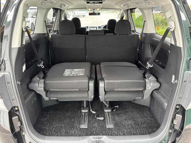 トヨタ ヴェルファイア 2．4Z 福岡県 2012(平24)年 5.7万km ブラック プッシュスタートボタン/スマートキー/Bluetoothオーディオ/後席モニター/バックカメラ/フルセグTV/ETC/純正フロアマット/純正アルミホイール